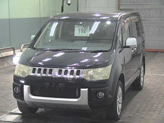 MITSUBISHI DELICA D5 2010