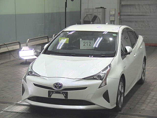 TOYOTA PRIUS 2017