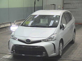 TOYOTA PRIUS ALPHA 2019