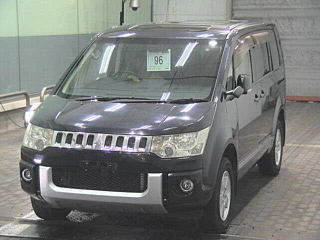 MITSUBISHI DELICA D5 2010