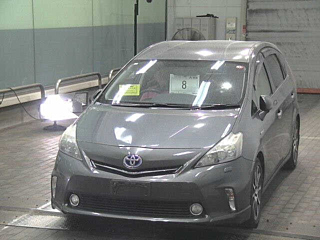 TOYOTA PRIUS ALPHA 2012