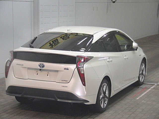 TOYOTA PRIUS 2017