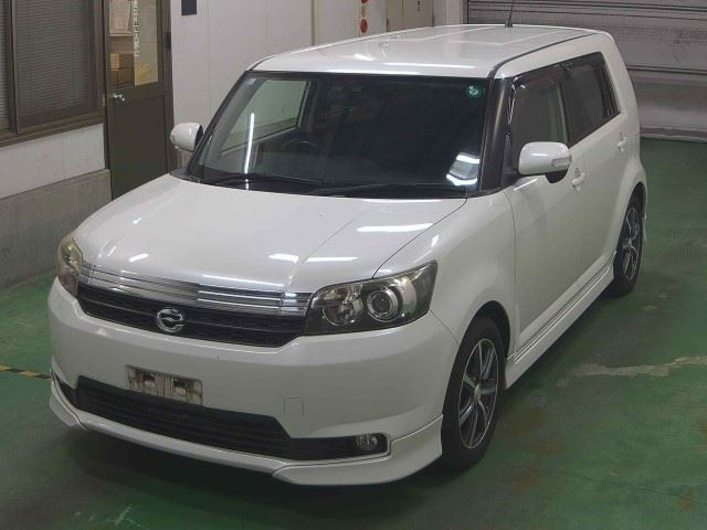 TOYOTA COROLLA RUMION 2015