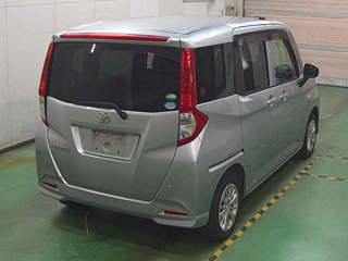 TOYOTA ROOMY 2018