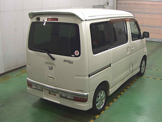 DAIHATSU ATRAI WAGON 2010