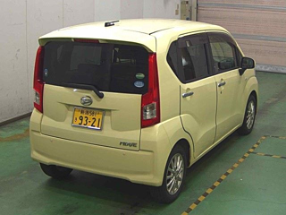 DAIHATSU MOVE 2015