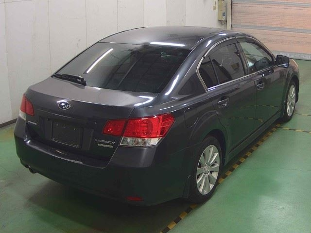 SUBARU LEGACY B4 2010