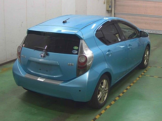 TOYOTA AQUA 2012