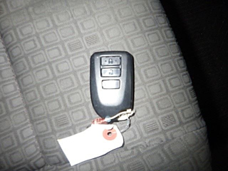 TOYOTA SPADE 2012