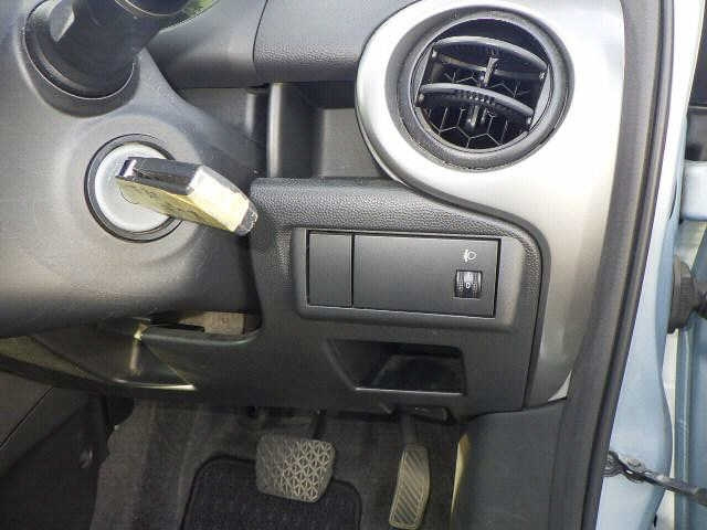MAZDA DEMIO 2009