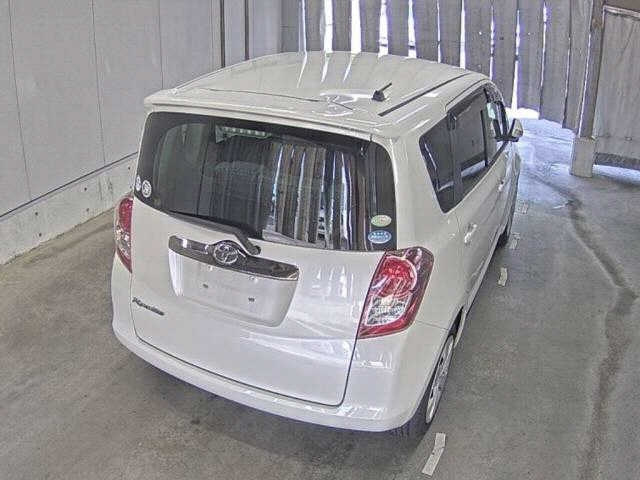 TOYOTA RACTIS 2010