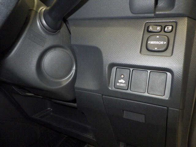 TOYOTA RACTIS 2010