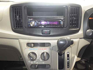 DAIHATSU MIRA E S 2013