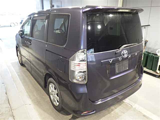 TOYOTA VOXY 2008