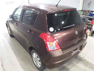 SUZUKI SWIFT 2010