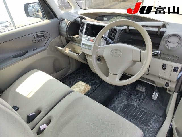 DAIHATSU TANTO 2008