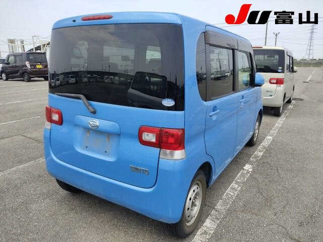 DAIHATSU TANTO 2008