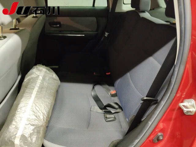 MAZDA VERISA 2010