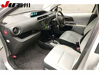 TOYOTA AQUA 2012
