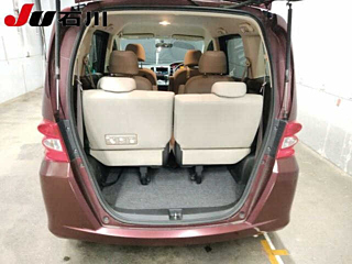 HONDA FREED 2010