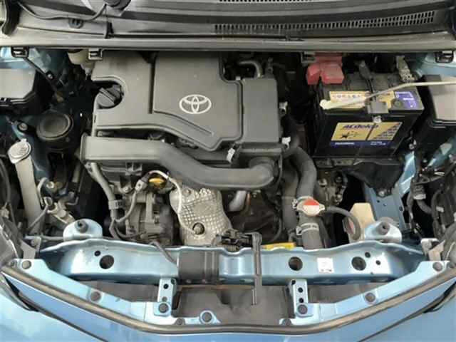 TOYOTA VITZ 2016
