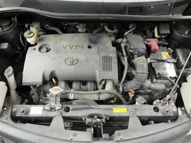 TOYOTA SIENTA 2015