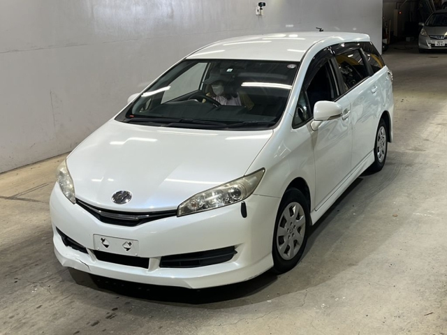 TOYOTA WISH 2012