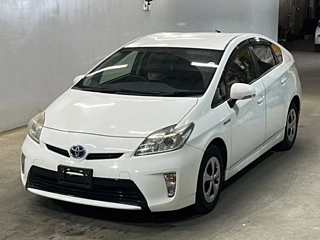 TOYOTA PRIUS 2015