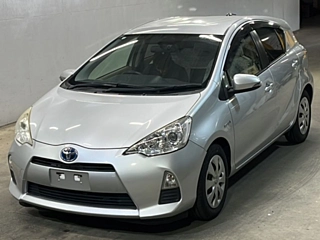 TOYOTA AQUA 2012