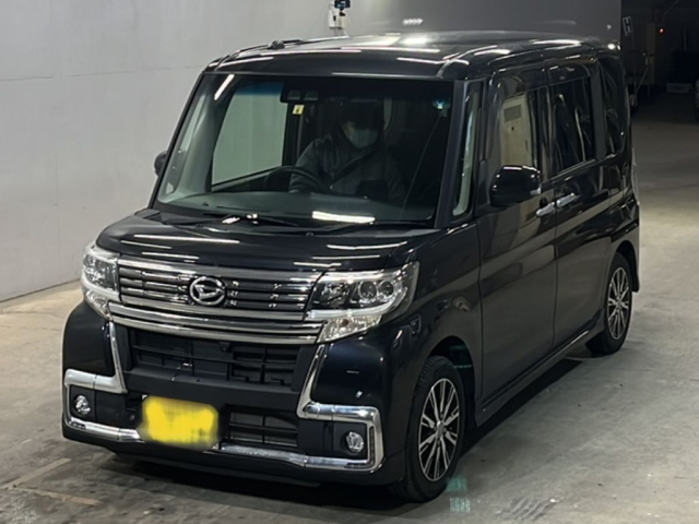 DAIHATSU TANTO 2018