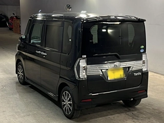 DAIHATSU TANTO 2018