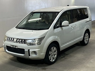 MITSUBISHI DELICA D5 2012