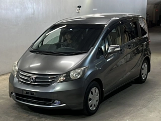 HONDA FREED 2011