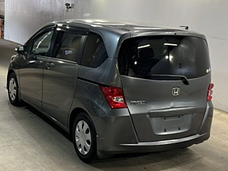 HONDA FREED 2011