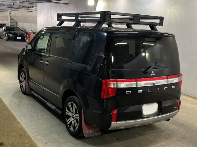 MITSUBISHI DELICA D5 2019