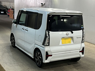 DAIHATSU TANTO 2021