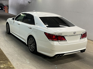 TOYOTA CROWN 2013