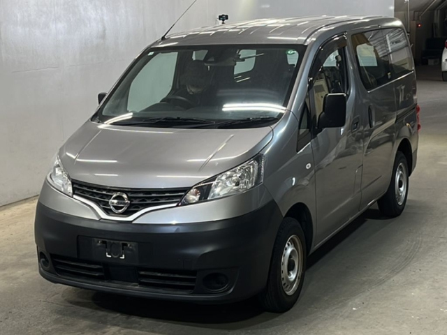 NISSAN NV200 2020