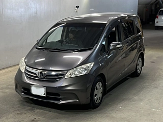 HONDA FREED 2013