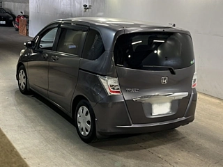 HONDA FREED 2013