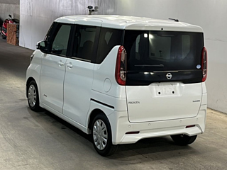 NISSAN ROOX 2021