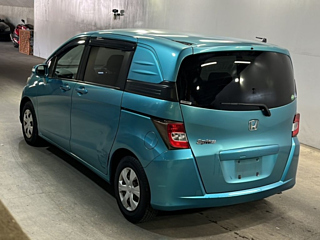 HONDA FREED 2013