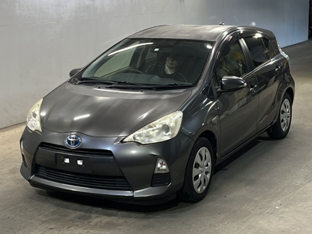 TOYOTA AQUA 2014