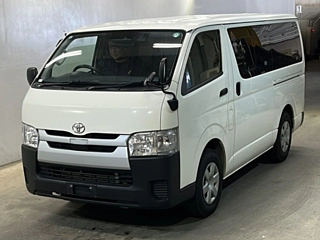 TOYOTA HIACE VAN 2020