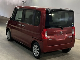 DAIHATSU TANTO 2015