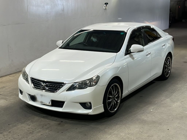 TOYOTA MARK X 2010