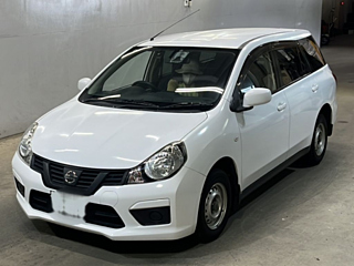 NISSAN AD 2019