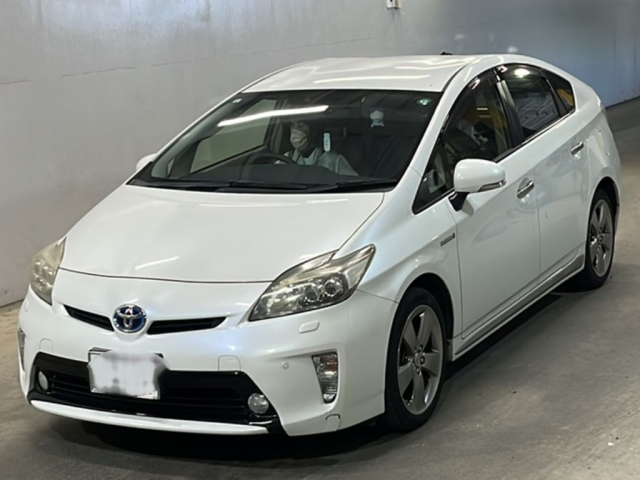 TOYOTA PRIUS 2013