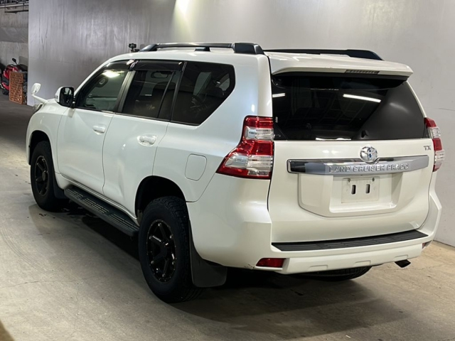 TOYOTA LAND CRUISER PRADO 2015