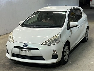 TOYOTA AQUA 2014